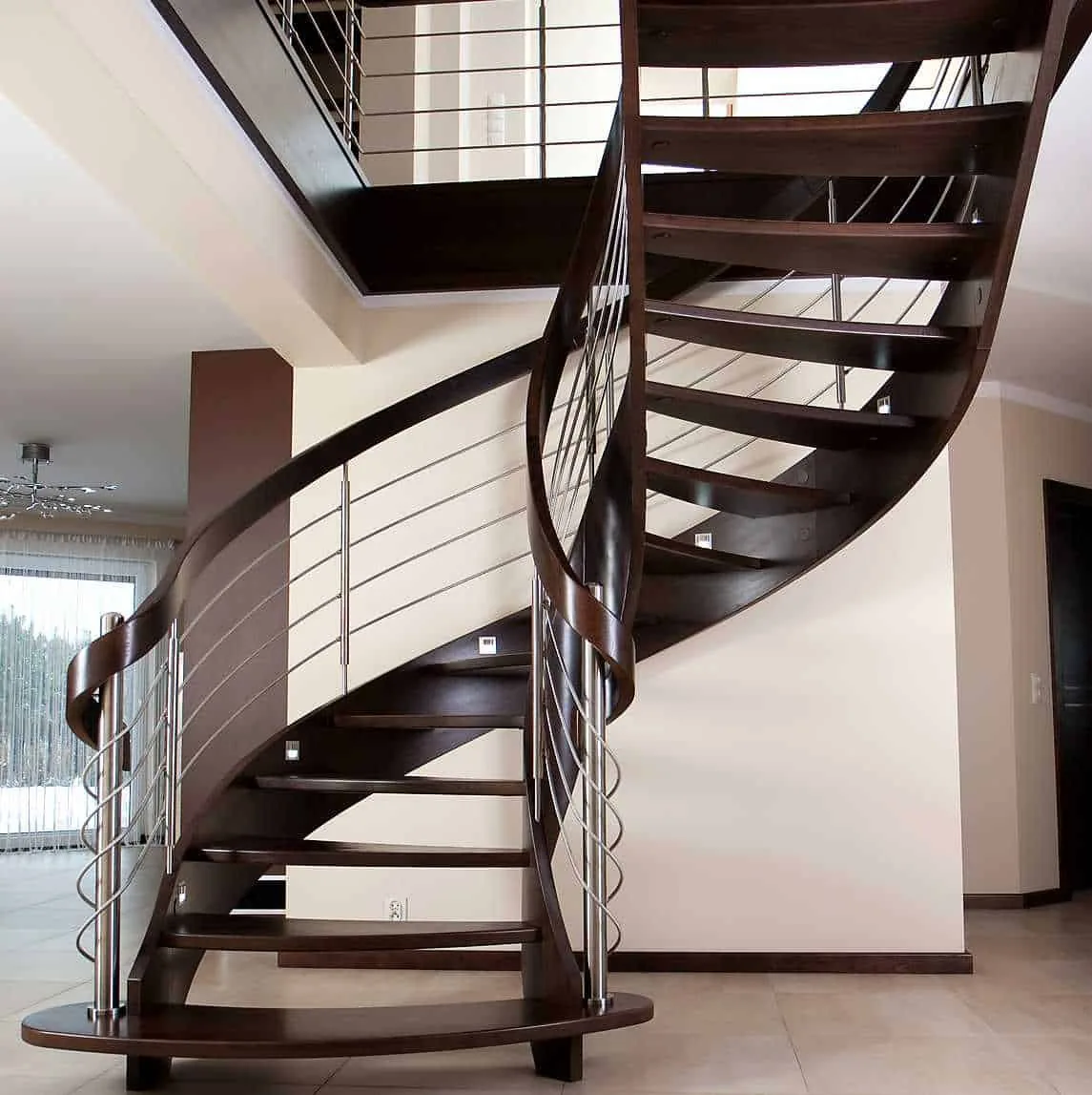 U-Treppen aus Polen mit zwei Läufen nach Maß