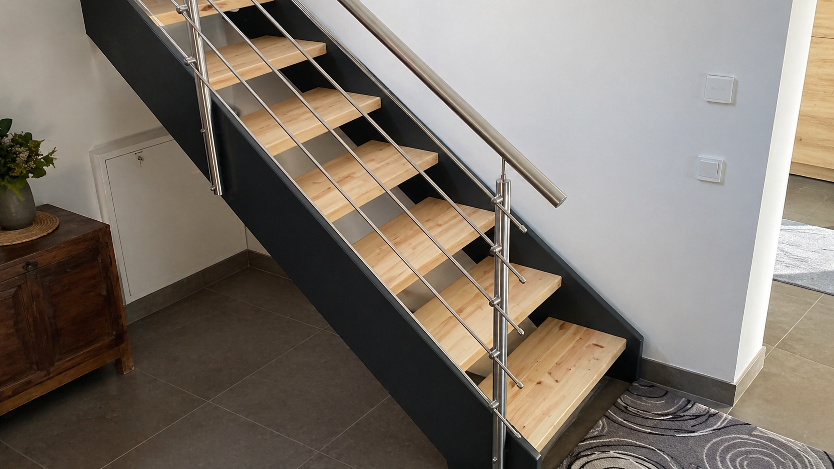 Kieferntreppe aus Polen Beispiel 2
